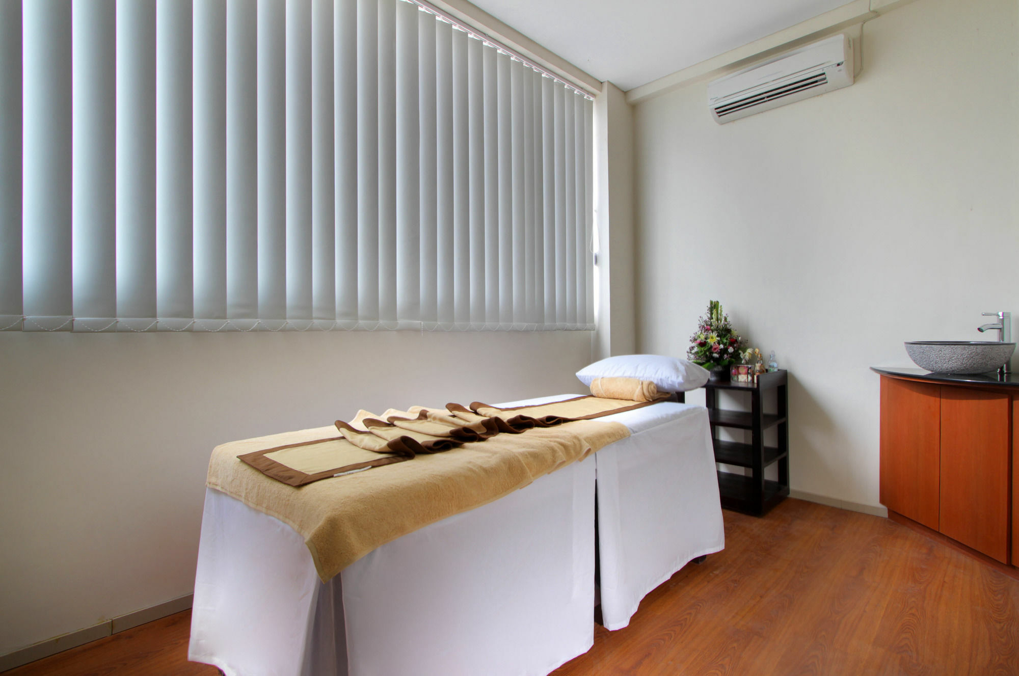 Sand Beach Luxury Living Kuta Lombok Kültér fotó